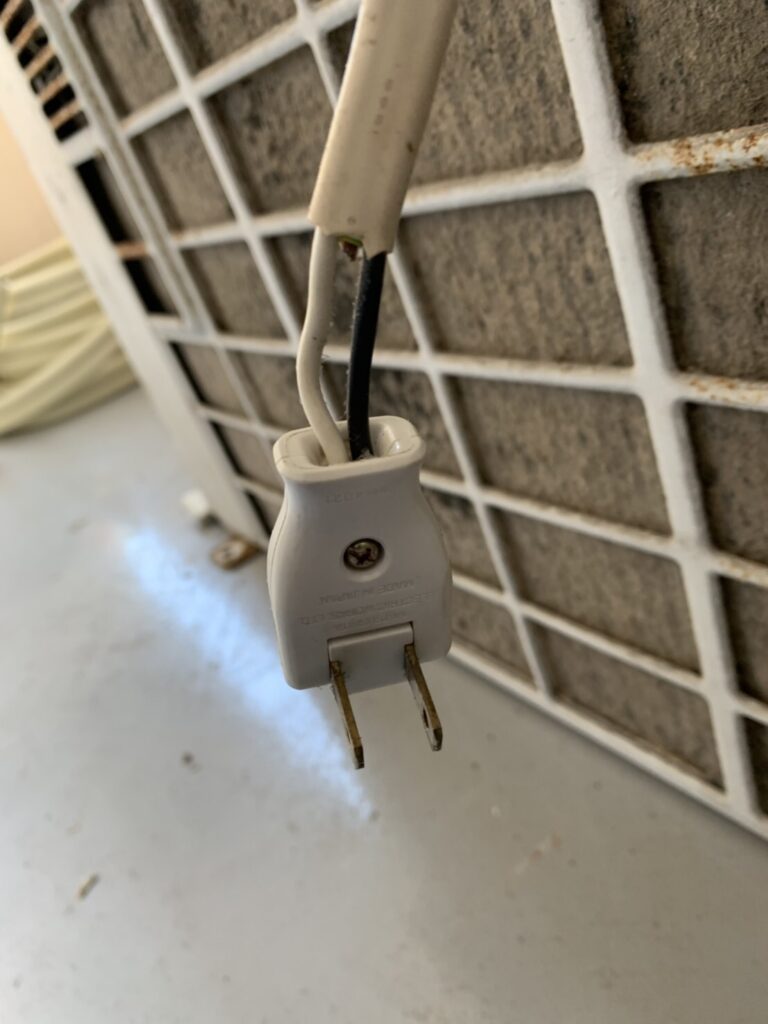 室内機のコンセント