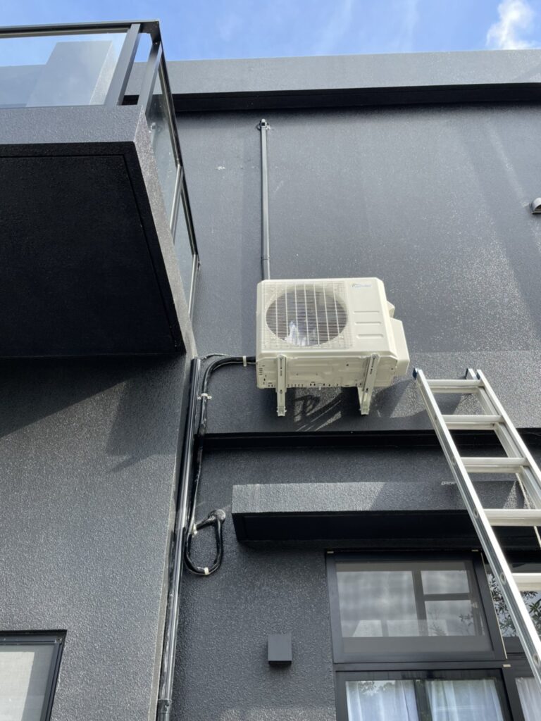室外機