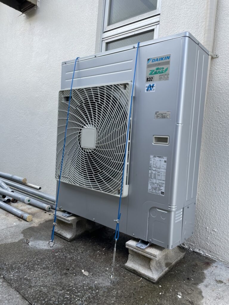 室外機